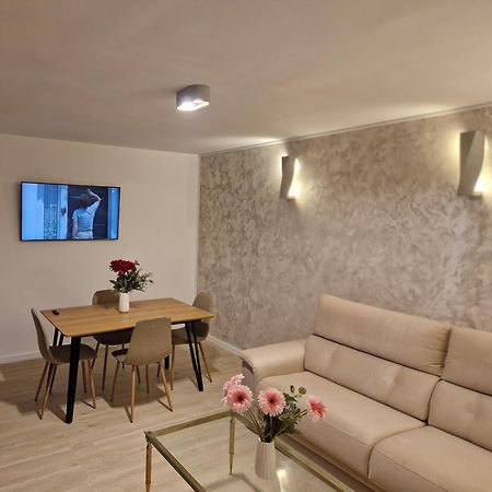 Old Town 1 St Floor, Near The Beach Benidorm Bagian luar foto