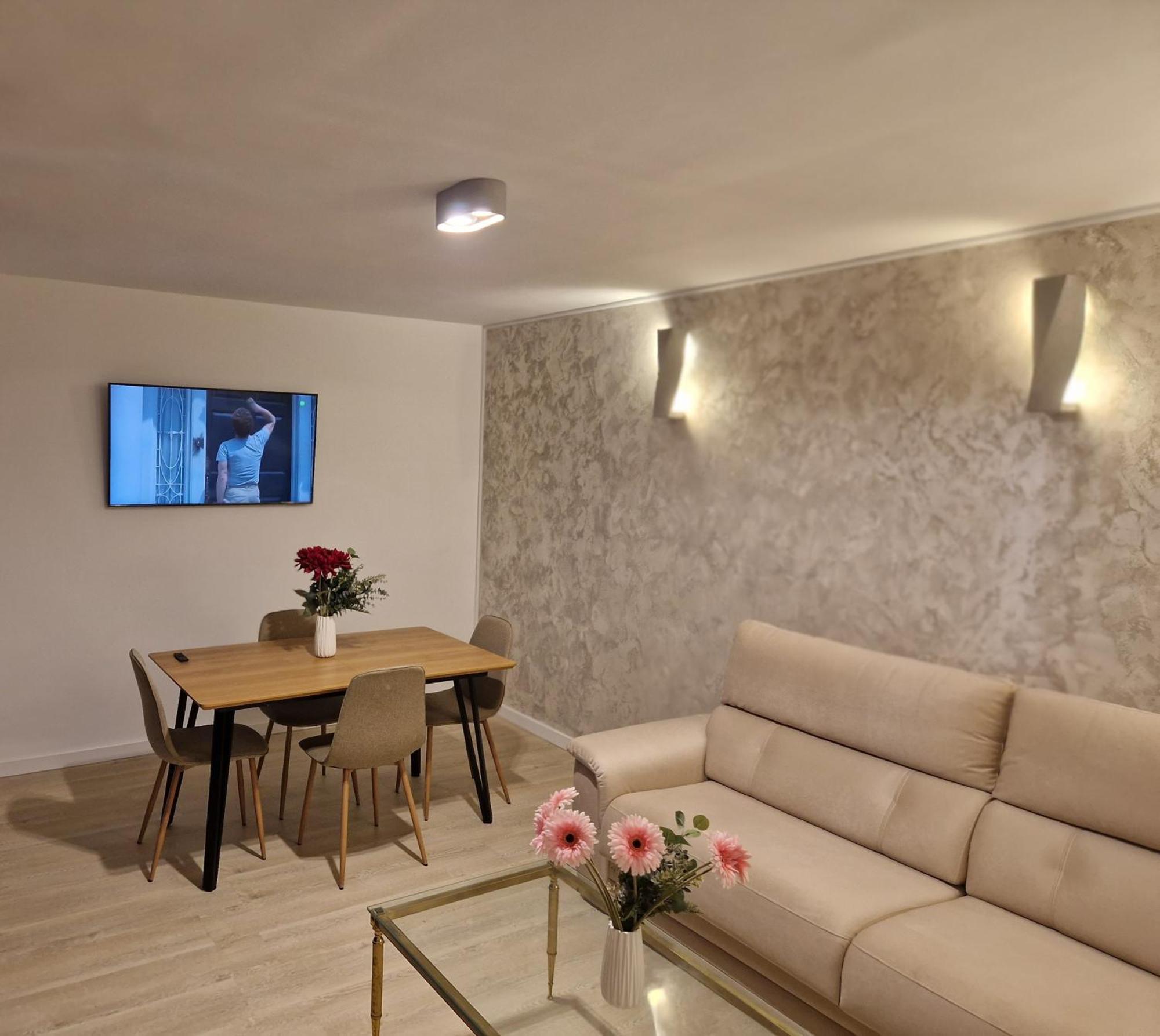Old Town 1 St Floor, Near The Beach Benidorm Bagian luar foto
